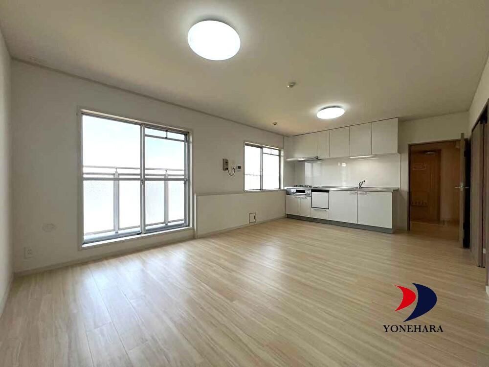 3LDK apartment in Suma Ward, Kobe, Hyogo - Photo 1