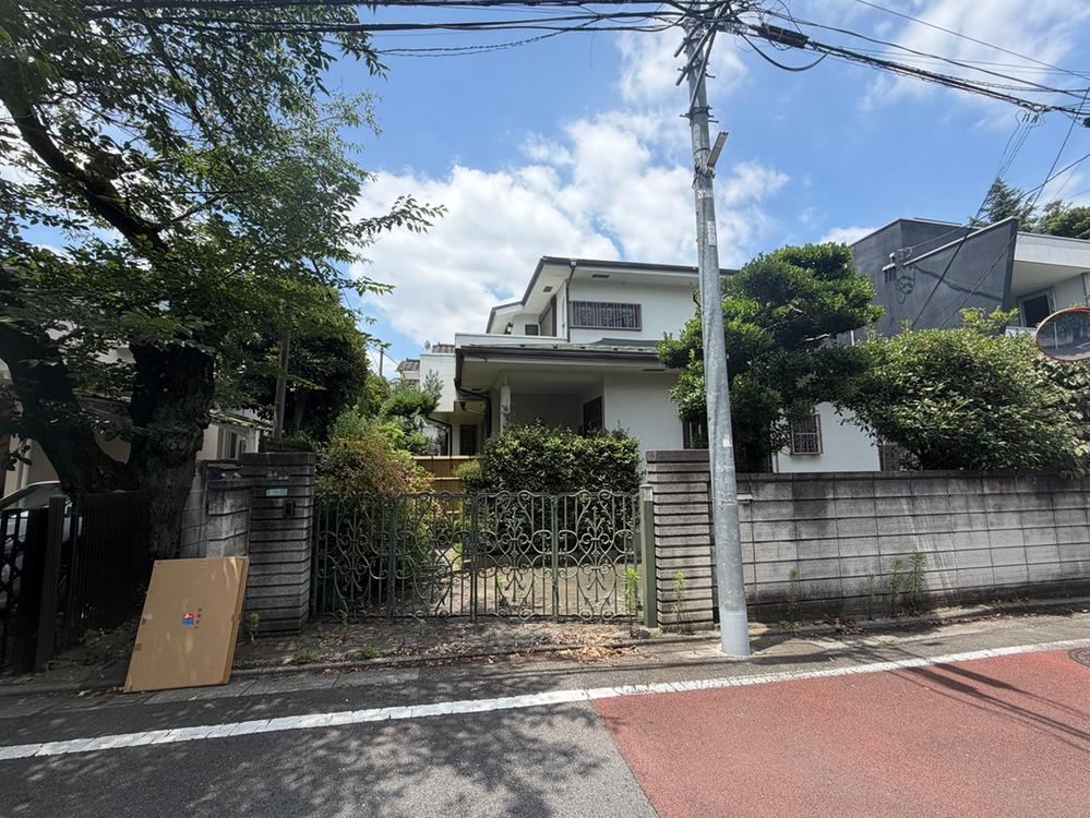 330 m² land in Nerima Ward, Tokyo - Photo 1