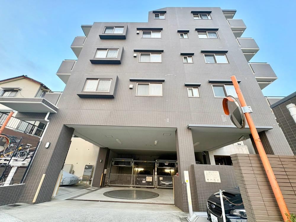3LDK apartment in Kanagawa Ward, Yokohama, Kanagawa - Photo 1