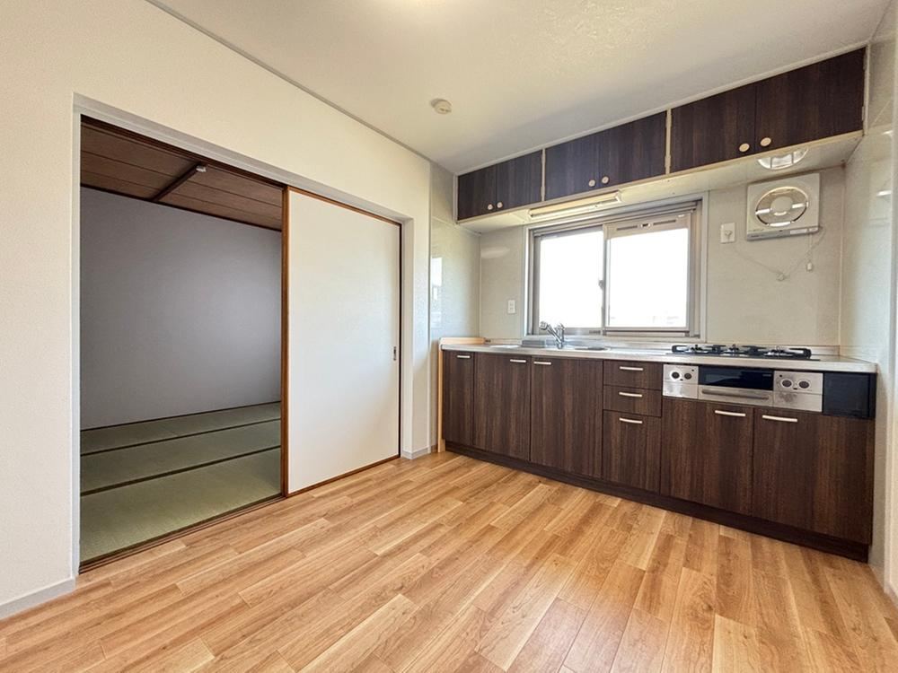 4DK apartment in Suma Ward, Kobe, Hyogo - Photo 1