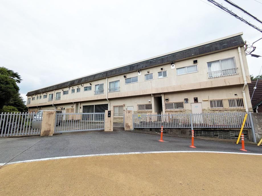3DK apartment in Matsudo, Chiba - Photo 1