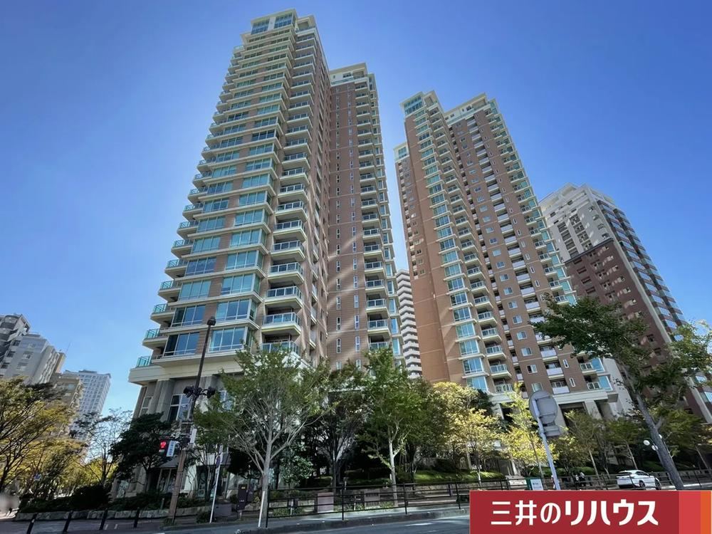 2LDK+S apartment in Sawara Ward, Fukuoka - Photo 1