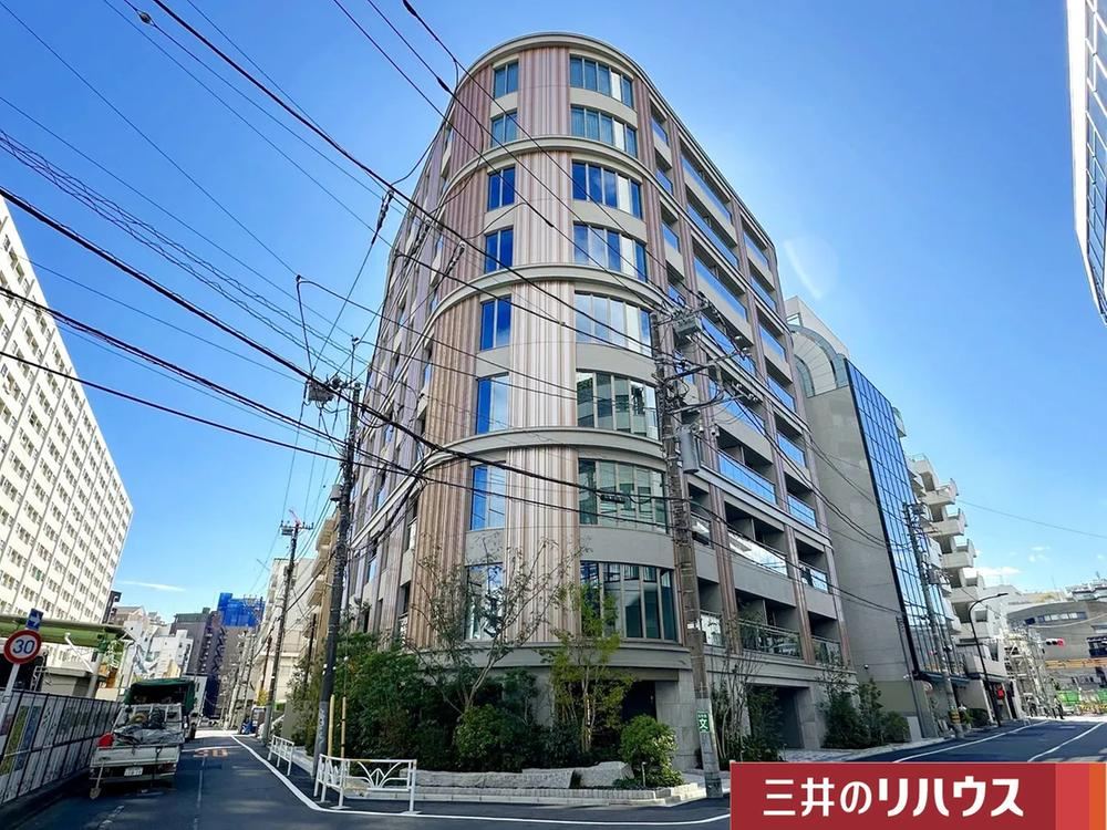 2LDK apartment in Shibuya Ward, Tokyo - Photo 1