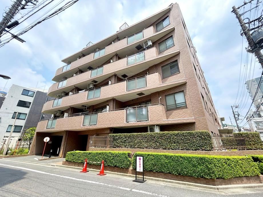 3LDK apartment in Toshima Ward, Tokyo - Photo 1