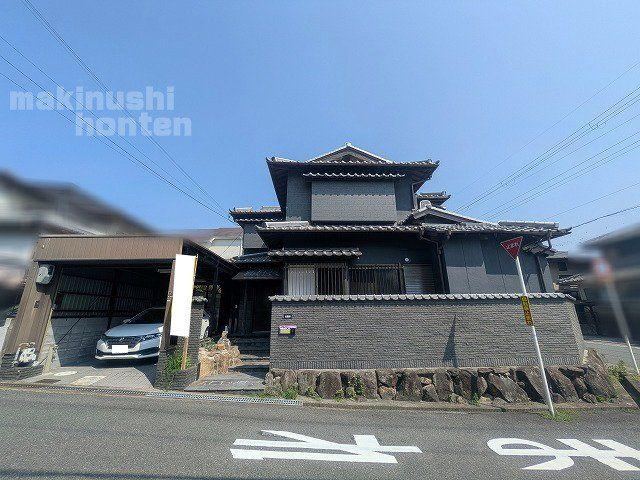 6LDK house in Habikino, Osaka - Photo 1