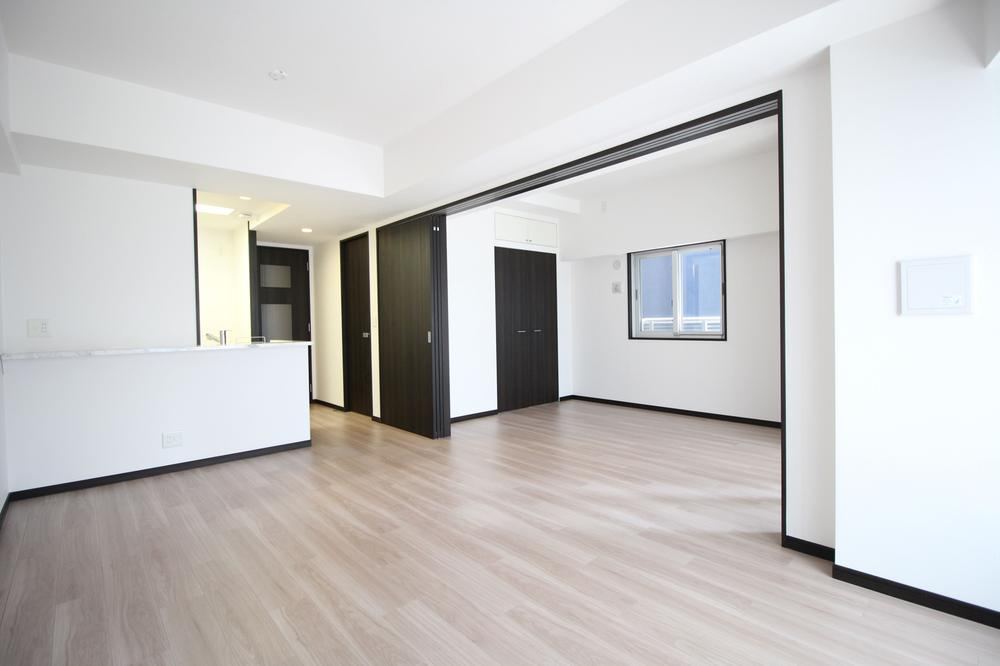 2LDK apartment in Chuo Ward, Osaka - Photo 1