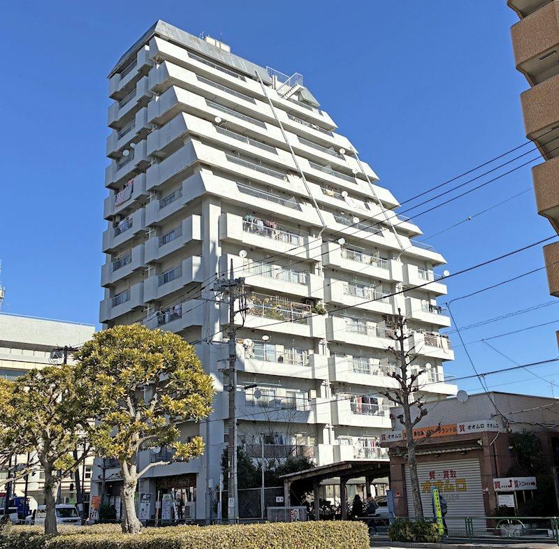 2DK apartment in Adachi Ward, Tokyo - Photo 1