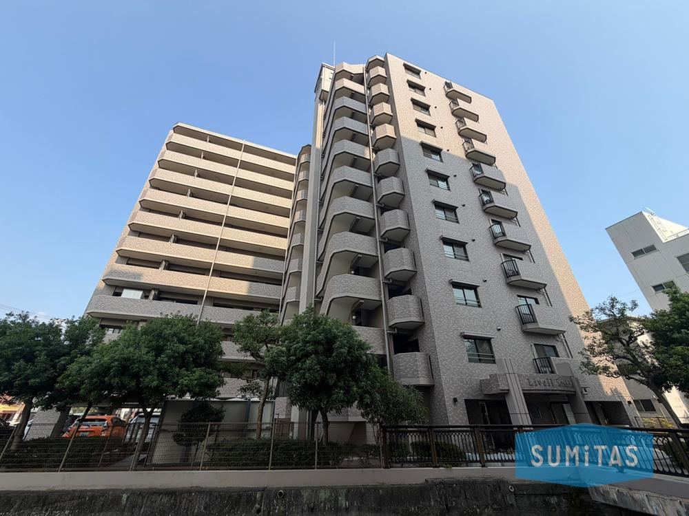 2LDK+S apartment in Kita Ward, Okayama - Photo 1