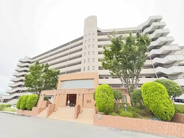 3LDK apartment in Toyota, Aichi - Photo 1