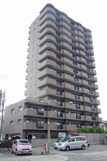 3LDK apartment in Toyota, Aichi - Photo 1