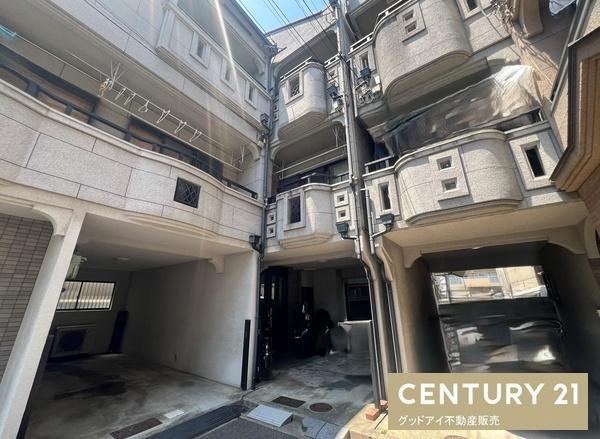 4LDK+S house in Tsurumi Ward, Osaka - Photo 1
