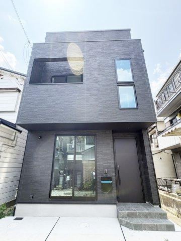 3LDK house in Takatsuki, Osaka - Photo 1
