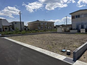 plot of land in Hashima District