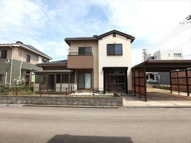 5LDK+S house in Kanazawa, Ishikawa - Photo 1