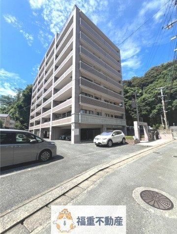 4LDK apartment in Nishi Ward, Fukuoka - Photo 1