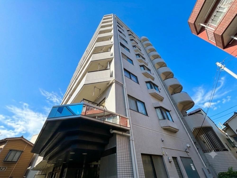 3DK apartment in Sumida Ward, Tokyo - Photo 1