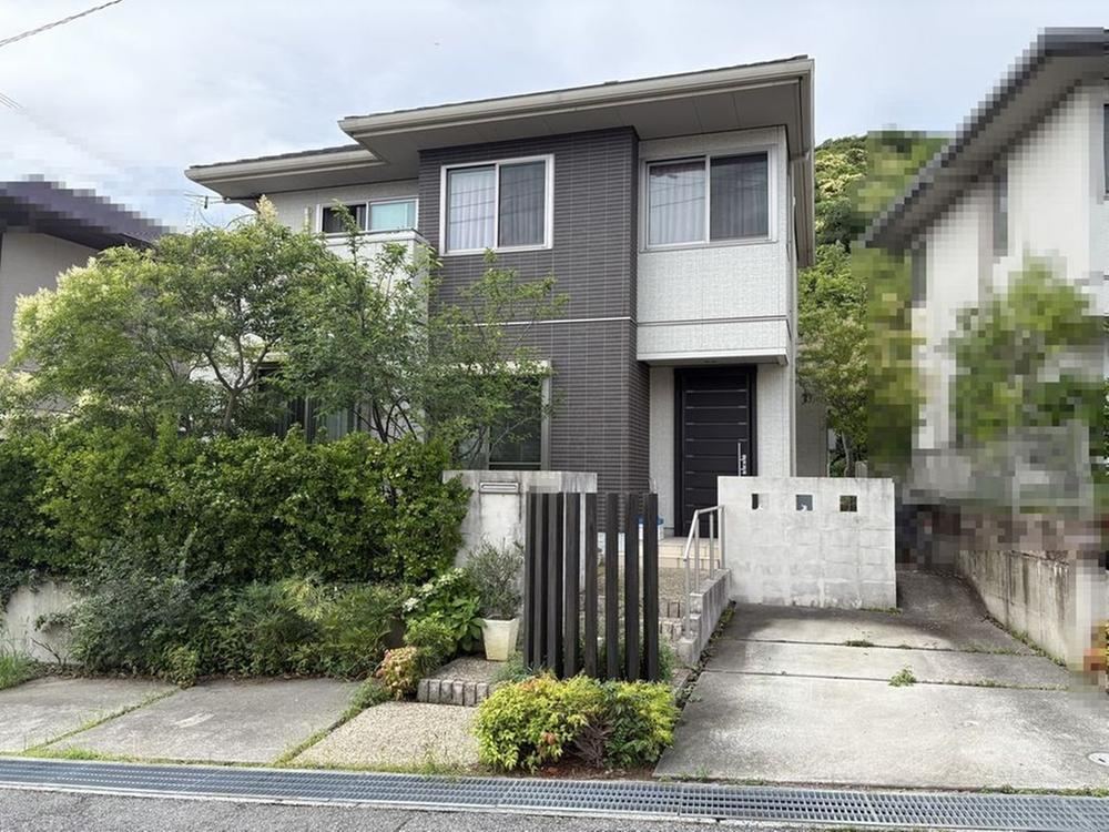 4LDK house in Nishi Ward, Kobe, Hyogo - Photo 1
