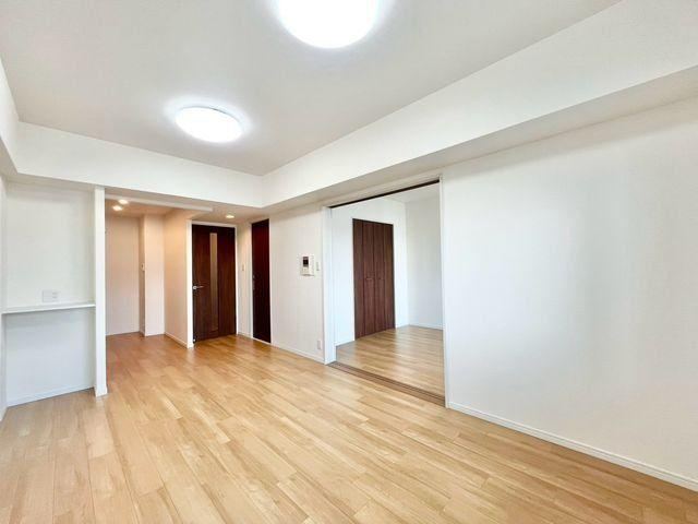 2LDK apartment in Sumida Ward, Tokyo - Photo 1