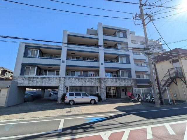 3LDK apartment in Funabashi, Chiba - Photo 1