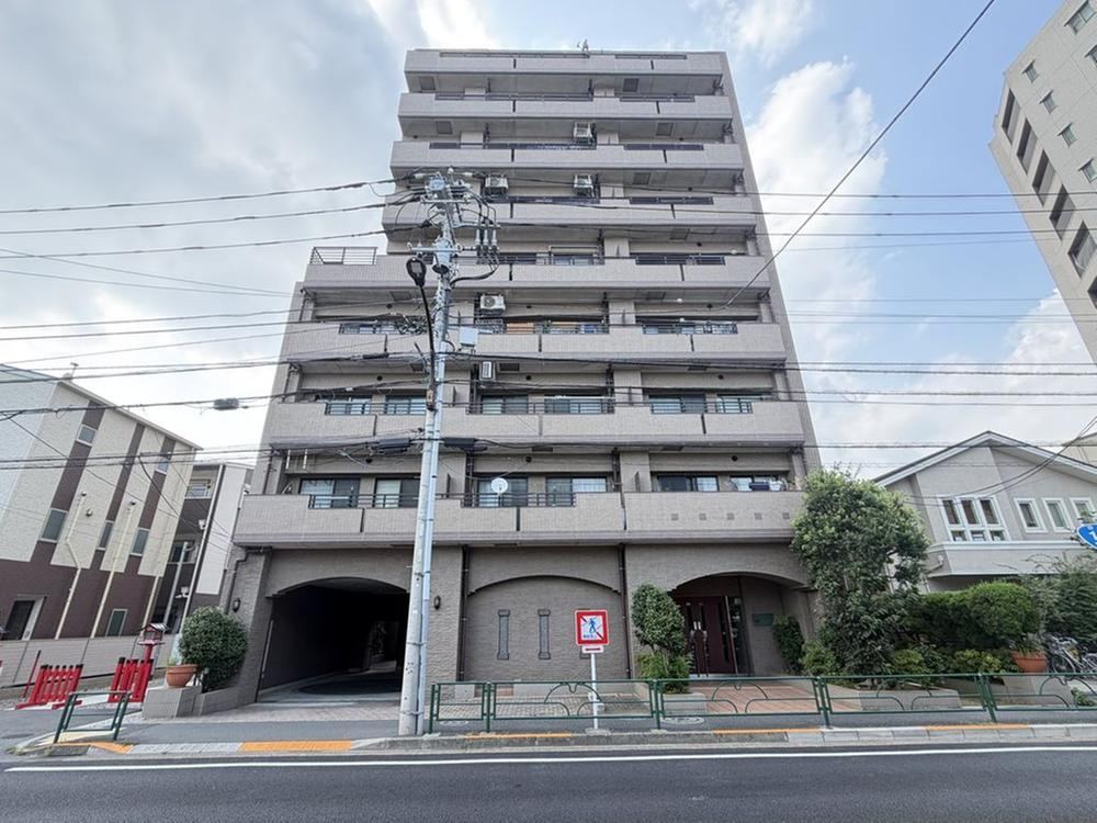 4LDK apartment in Edogawa Ward, Tokyo - Photo 1