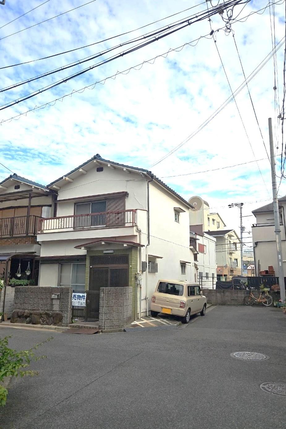 3LDK house in Matsubara, Osaka - Photo 1