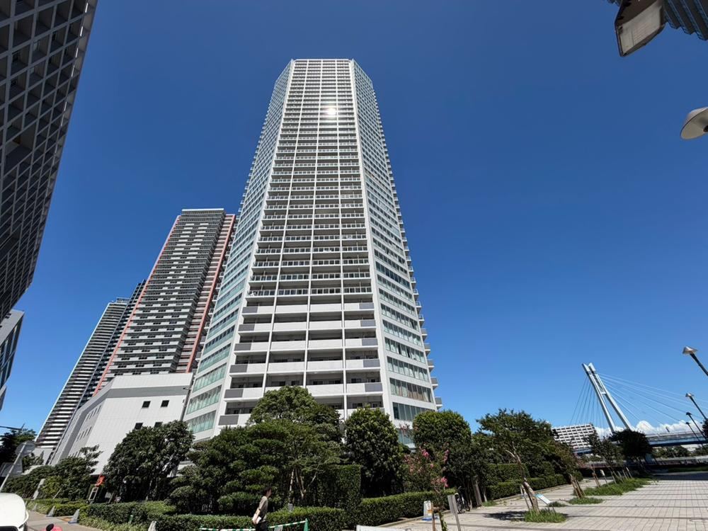 3LDK apartment in Koto Ward, Tokyo - Photo 1