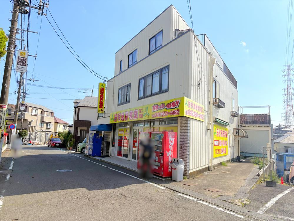 4LDK house in Asahi Ward, Yokohama, Kanagawa - Photo 1
