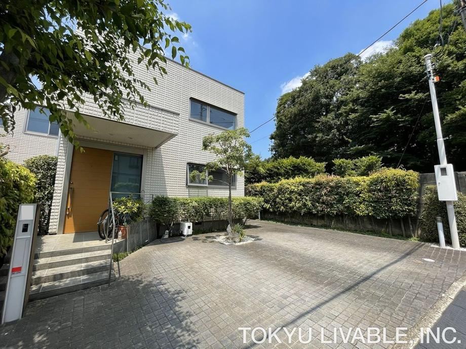 4LDK house in Setagaya Ward, Tokyo - Photo 1