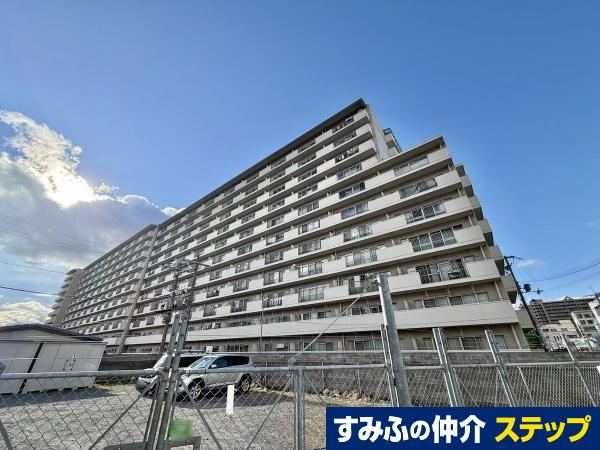 2LDK+S apartment in Kusatsu, Shiga - Photo 1