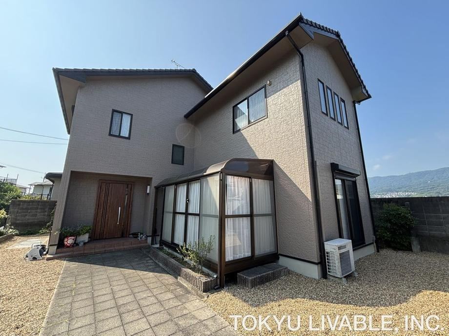 5LDK house in Ikoma, Nara - Photo 1