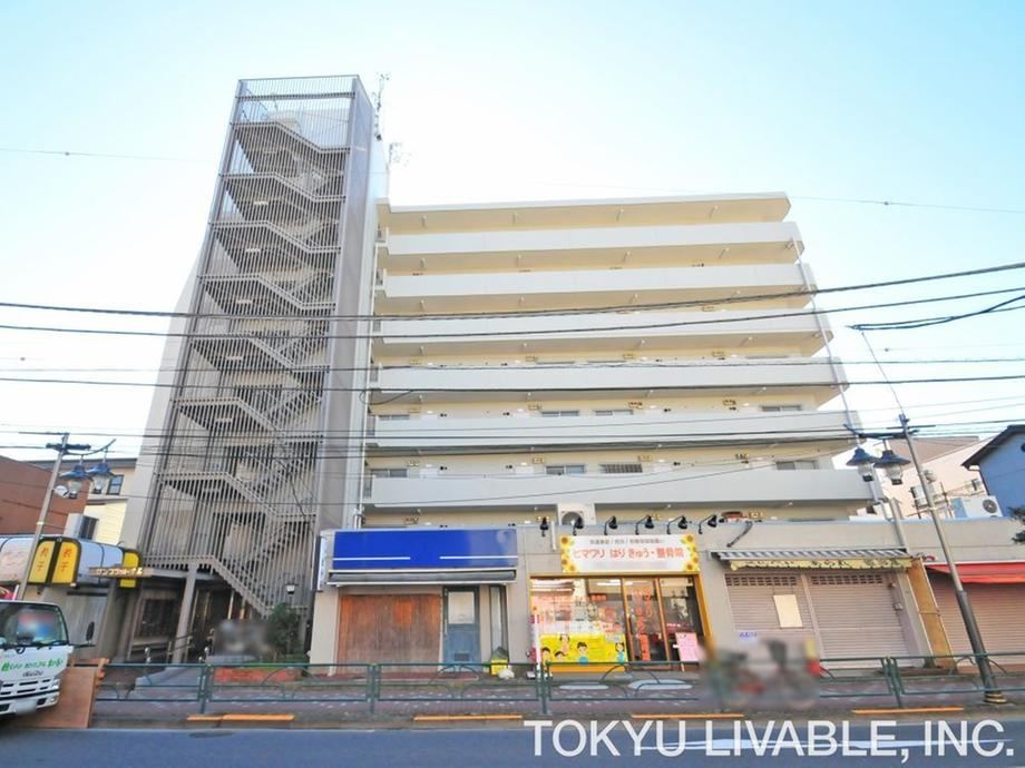 2LDK apartment in Katsushika Ward, Tokyo - Photo 1