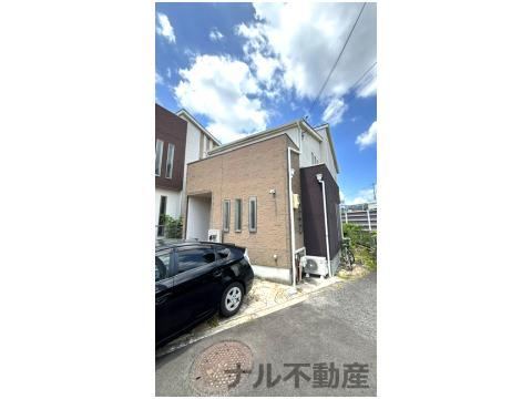 4LDK house in Mino, Osaka - Photo 1