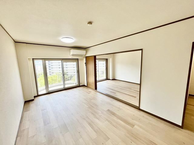 2LDK apartment in Kamakura, Kanagawa - Photo 1