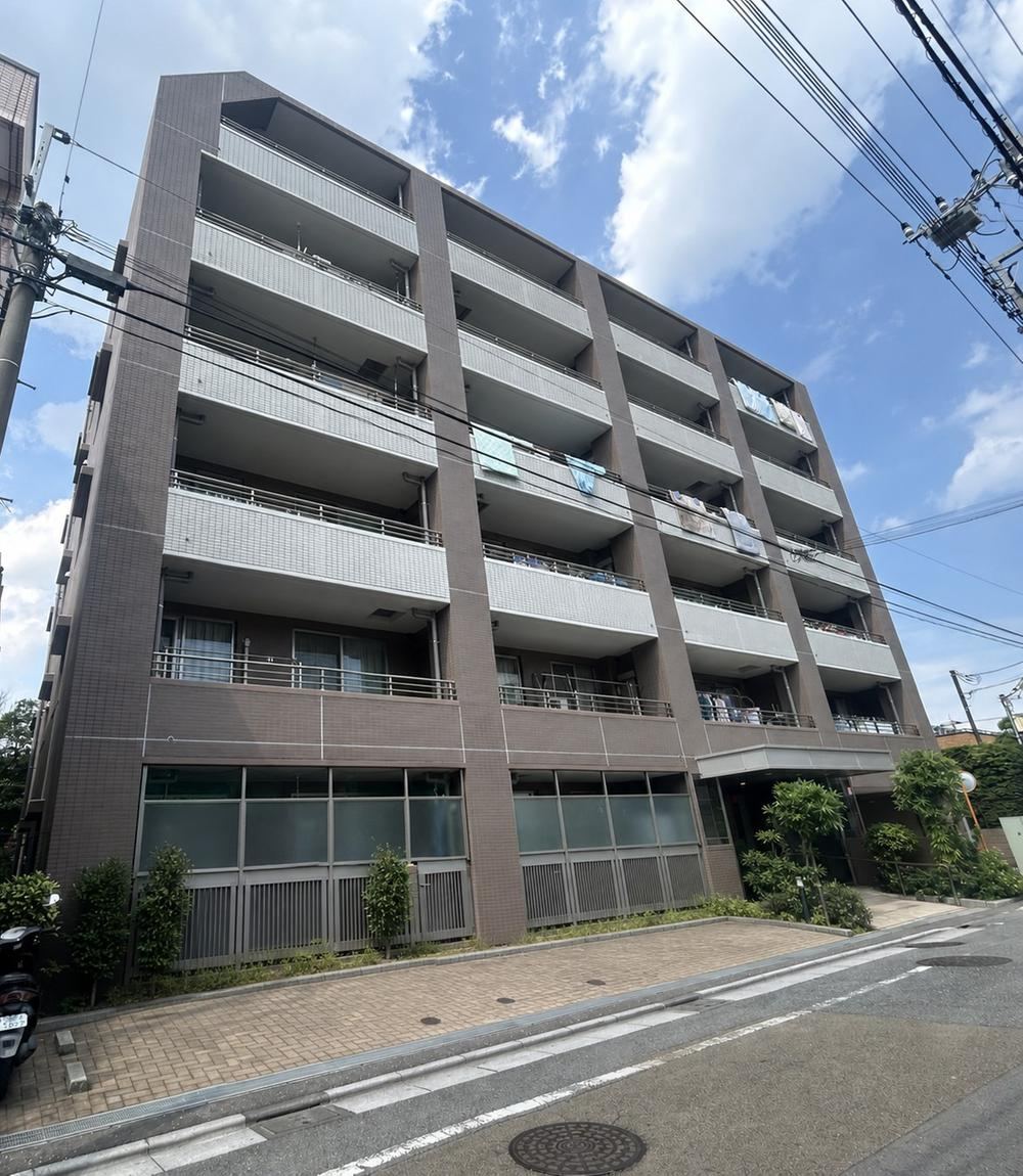 3LDK apartment in Ota Ward, Tokyo - Photo 1
