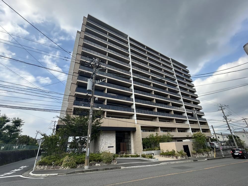 3LDK apartment in Oita, Oita - Photo 1