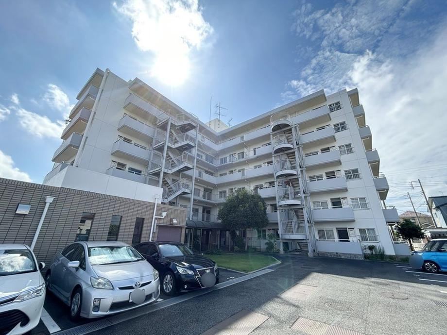 3LDK apartment in Funabashi, Chiba - Photo 1