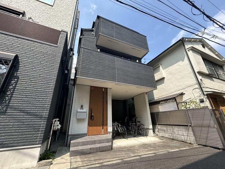 3LDK+S house in Bunkyo Ward, Tokyo - Photo 1