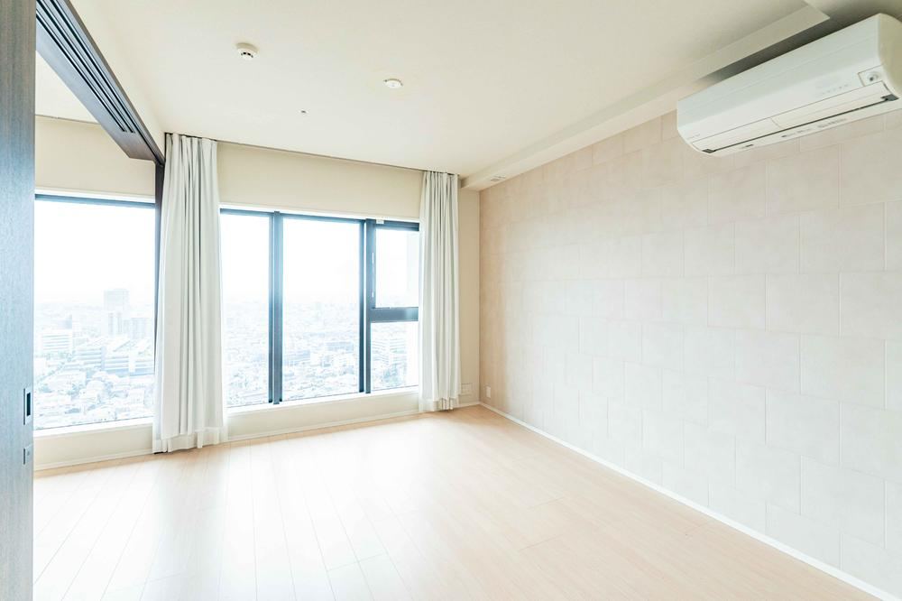 2LDK apartment in Shinagawa Ward, Tokyo - Photo 1