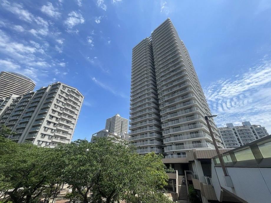 4LDK apartment in Saiwai Ward, Kawasaki, Kanagawa - Photo 1