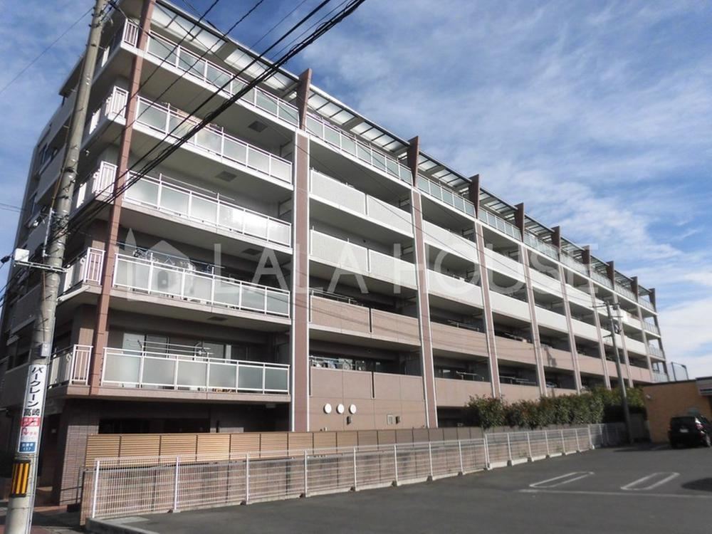 4LDK apartment in Takasaki, Gunma - Photo 1