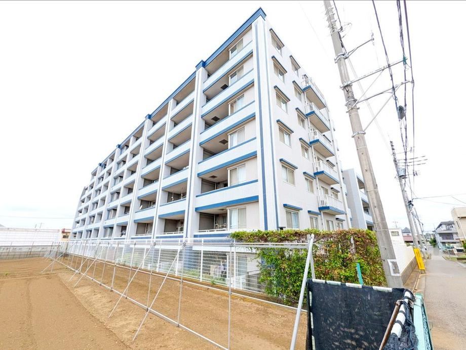 3LDK apartment in Funabashi, Chiba - Photo 1
