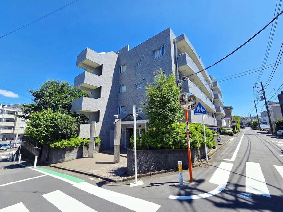 3DK apartment in Midori Ward, Yokohama, Kanagawa - Photo 1