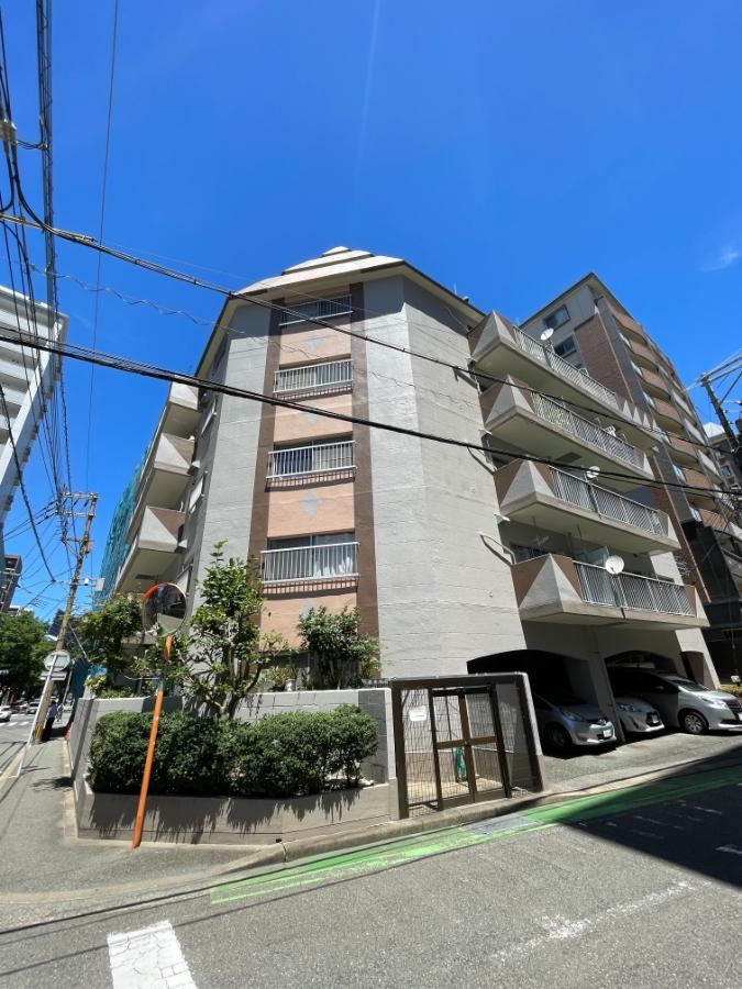4LDK apartment in Hakata Ward, Fukuoka - Photo 1