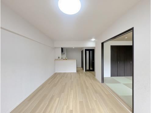 3LDK apartment in Nakano Ward, Tokyo - Photo 1