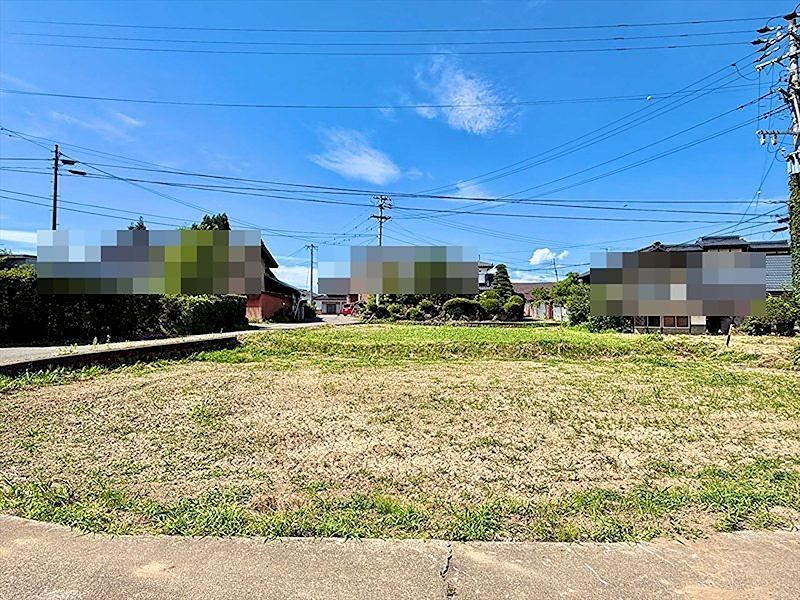 711 m² land in Tateshina, Kitasaku District, Nagano - Photo 1