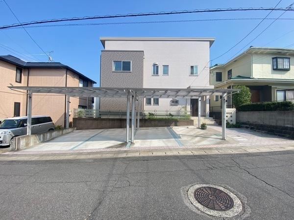 5LDK+S house in Saeki Ward, Hiroshima - Photo 1