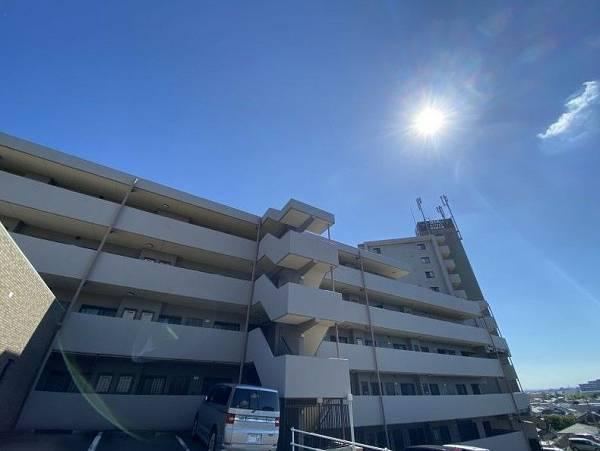 3LDK apartment in Okazaki, Aichi - Photo 1