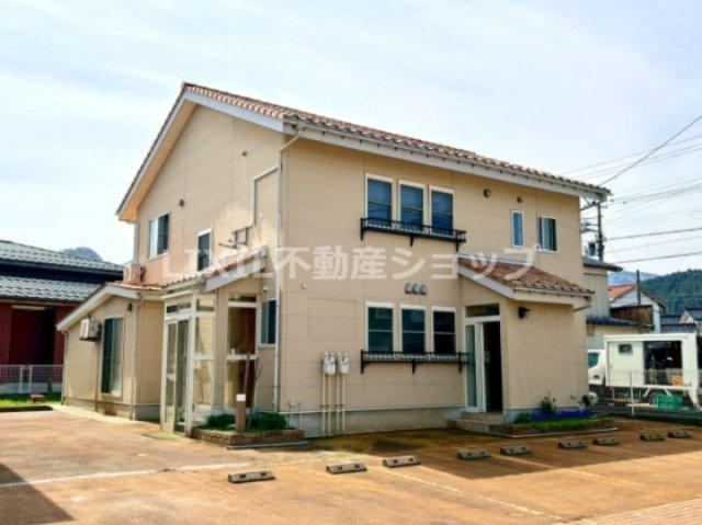 5LDK+S house in Itoigawa, Niigata - Photo 1