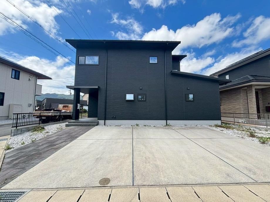 4LDK house in Yamaguchi, Yamaguchi - Photo 1