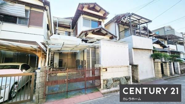 5DK house in Sakai Ward, Sakai, Osaka - Photo 1